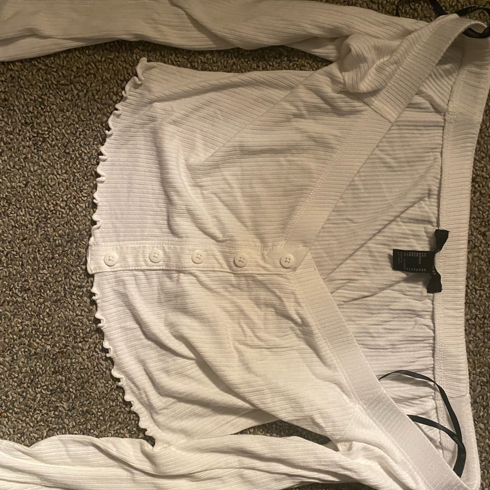 Forever 21 Cropped Long Sleeve